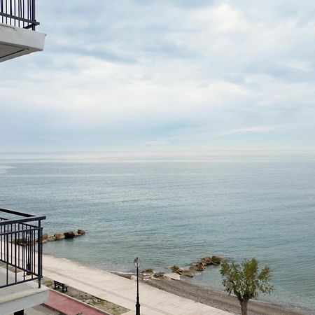Riviera Hotel Xylokastro Eksteriør billede